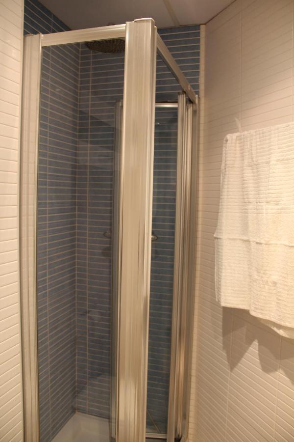Iris Apartment *